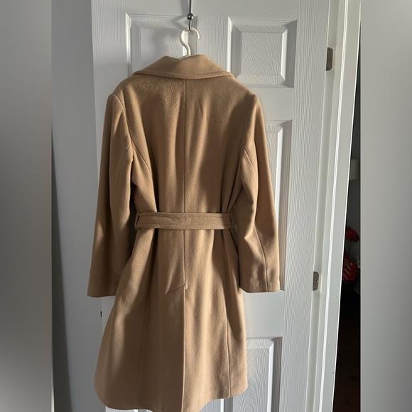 Jones New York wool camel trench coat - Picture 3 of 3